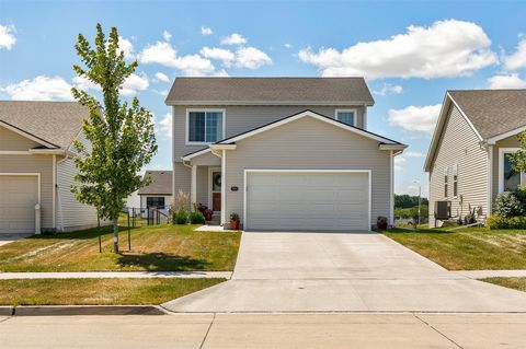 Homes For Sale - 1924 17th Street<br/> Altoona, IA 50009