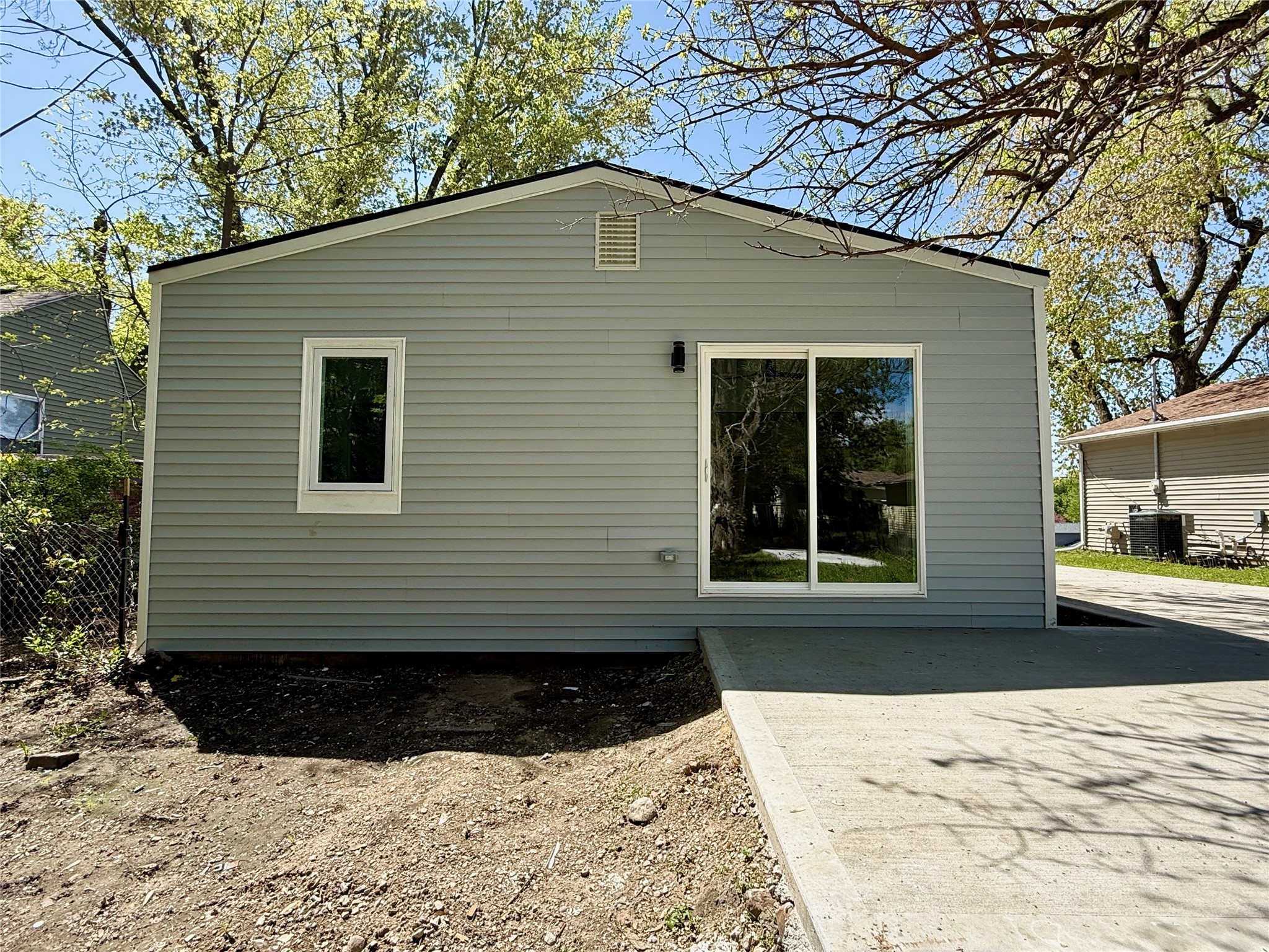 1227 E 36th Court, Des Moines, Iowa image 12