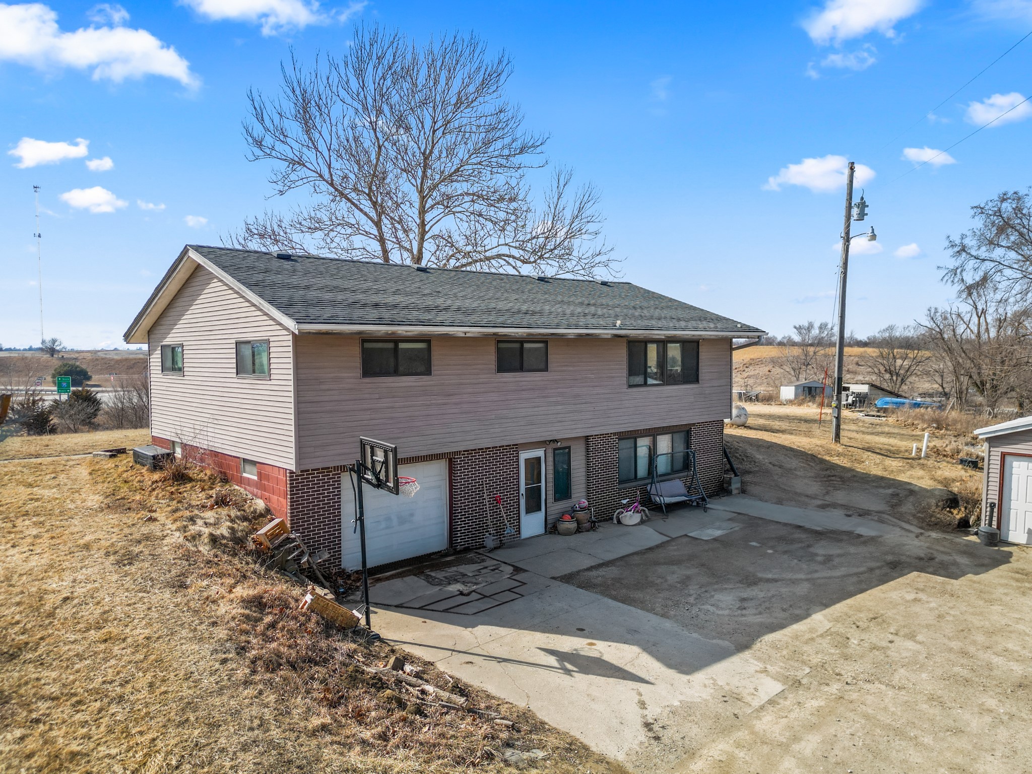 1553 G64 Highway, Truro, Iowa image 3