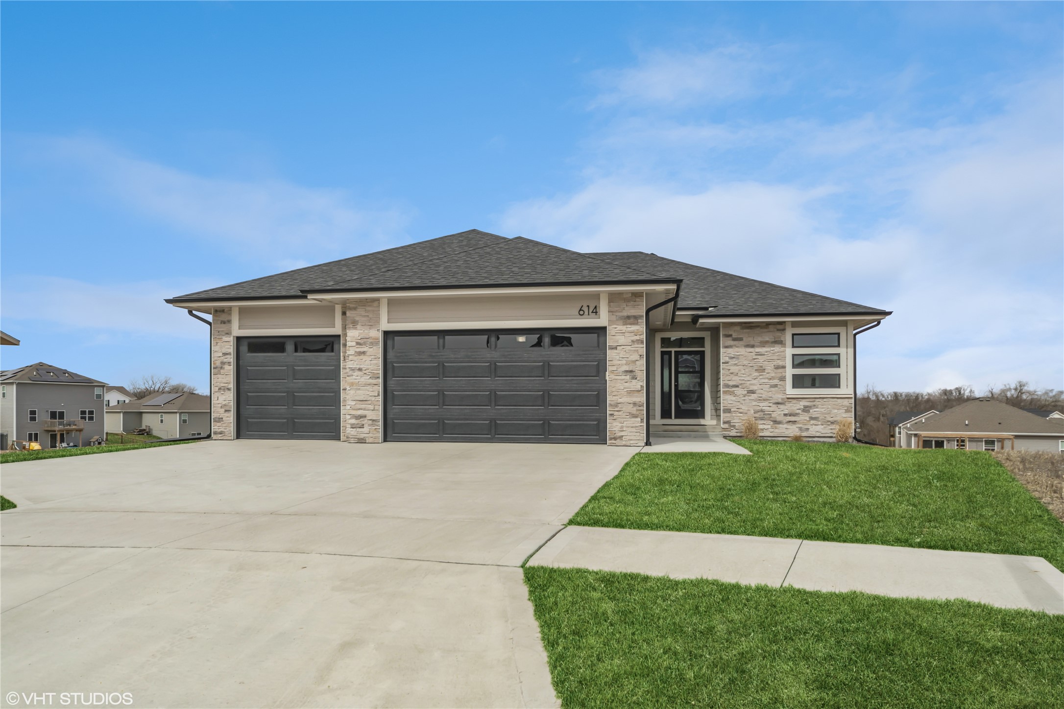 614 Ellis Circle, Adel, Iowa image 1