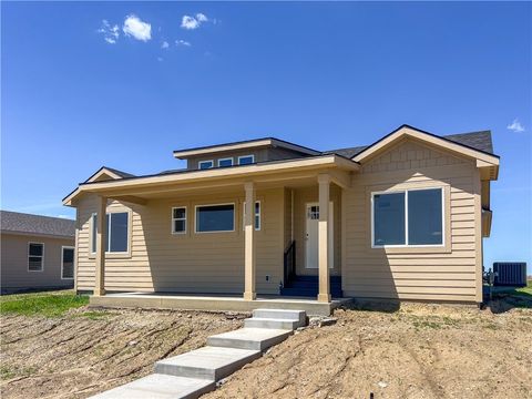 Single Family Residence in Dallas Center IA 505 Sycamore Street.jpg