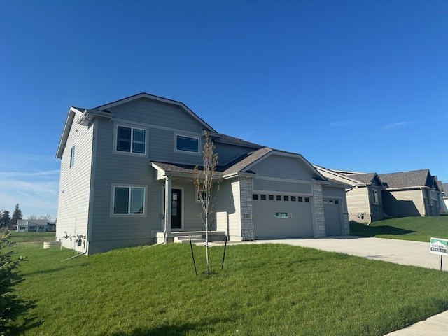 10 NW Valleyview Drive, Waukee, Iowa image 1
