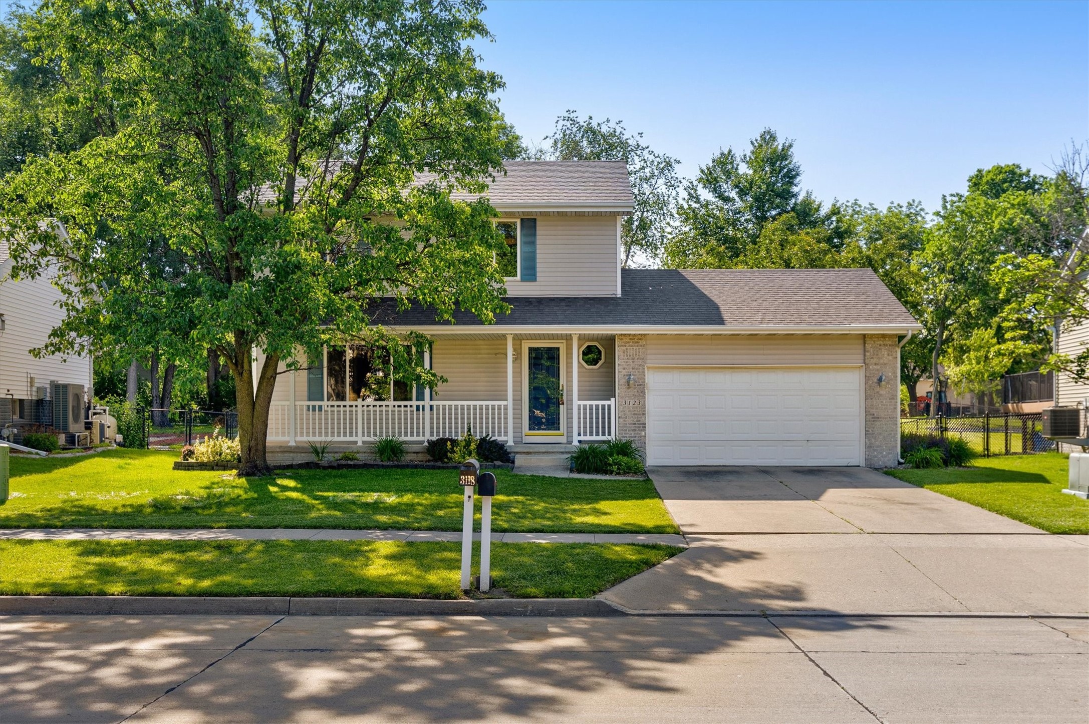 3123 SE Cherry Blossom Drive