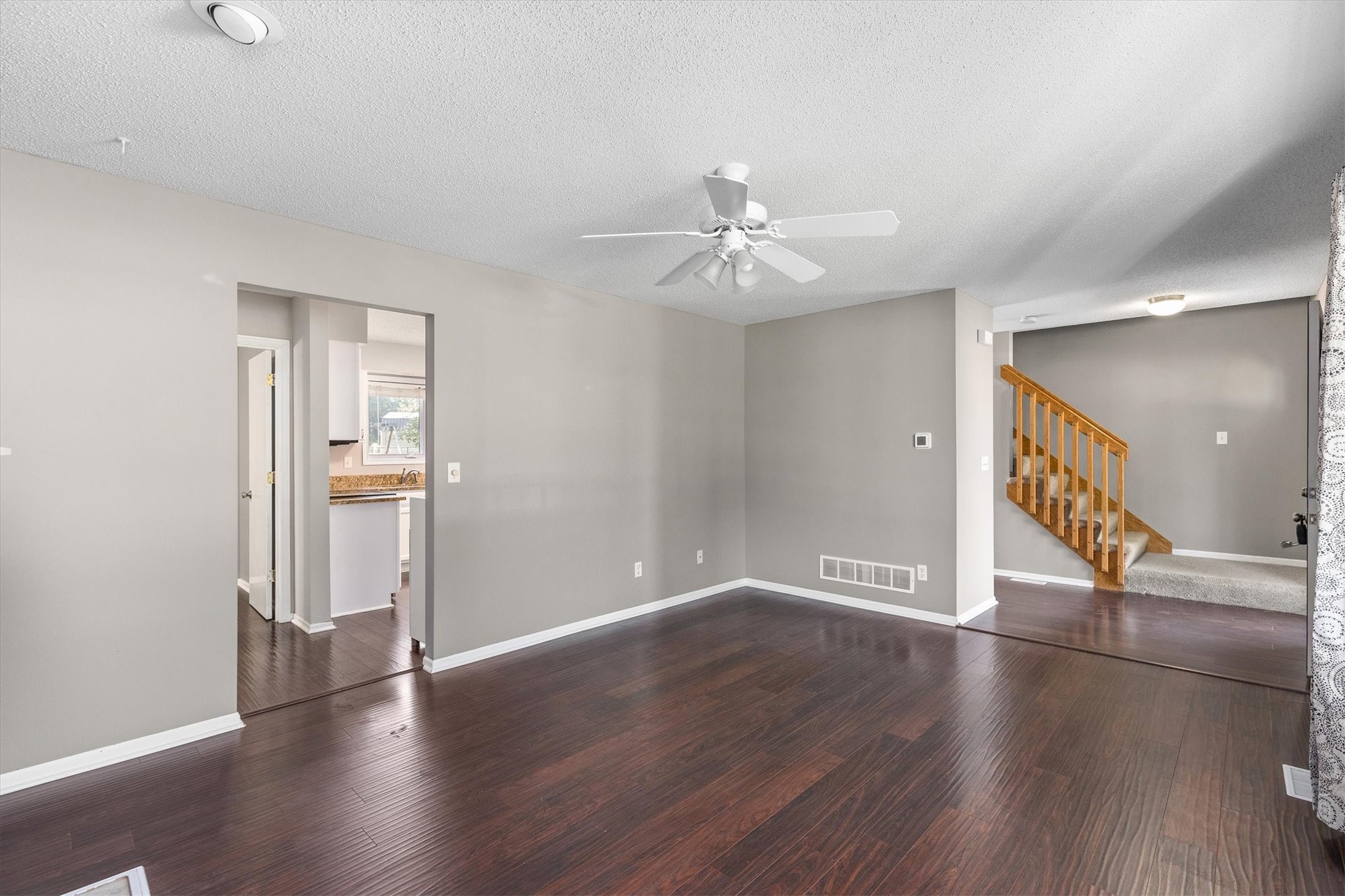 3123 SE Cherry Blossom Drive