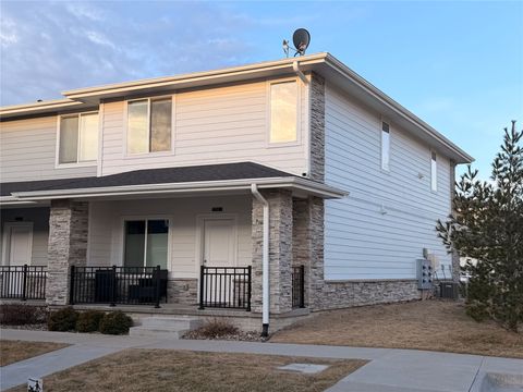 Condo For Sale - 2301 SE Sydney Lane<br/> Waukee, IA 50263