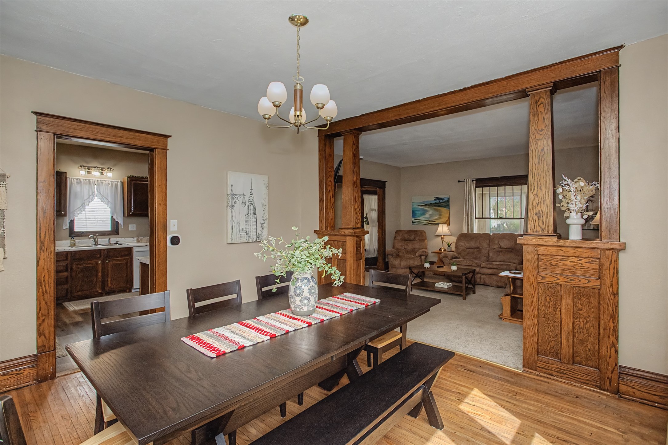 313 S Russell Avenue