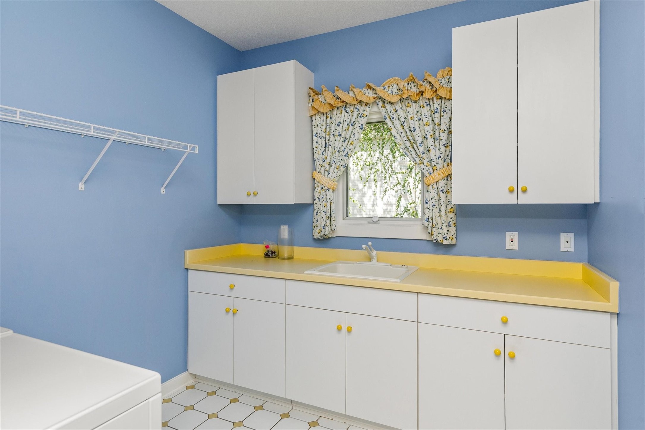 West Des Moines, Iowa, 50266, United States, 3 Bedrooms Bedrooms, ,6 BathroomsBathrooms,Residential,Active,2052022