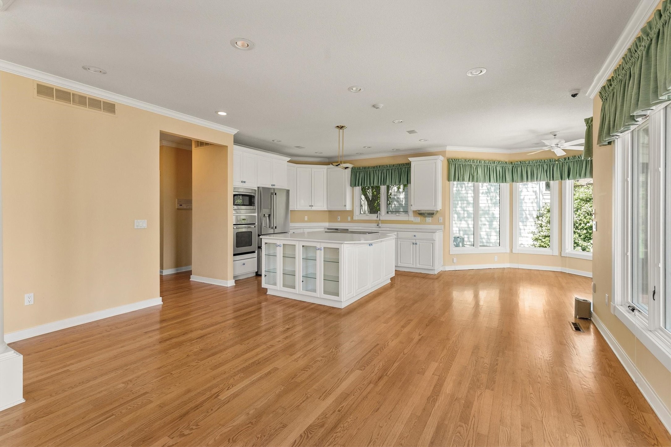 West Des Moines, Iowa, 50266, United States, 3 Bedrooms Bedrooms, ,6 BathroomsBathrooms,Residential,Active,2052022
