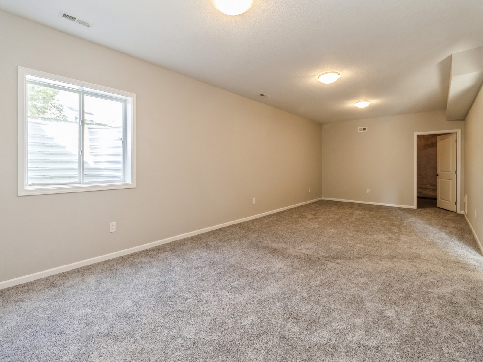 725 Dogwood Lane, Norwalk, Iowa image 14
