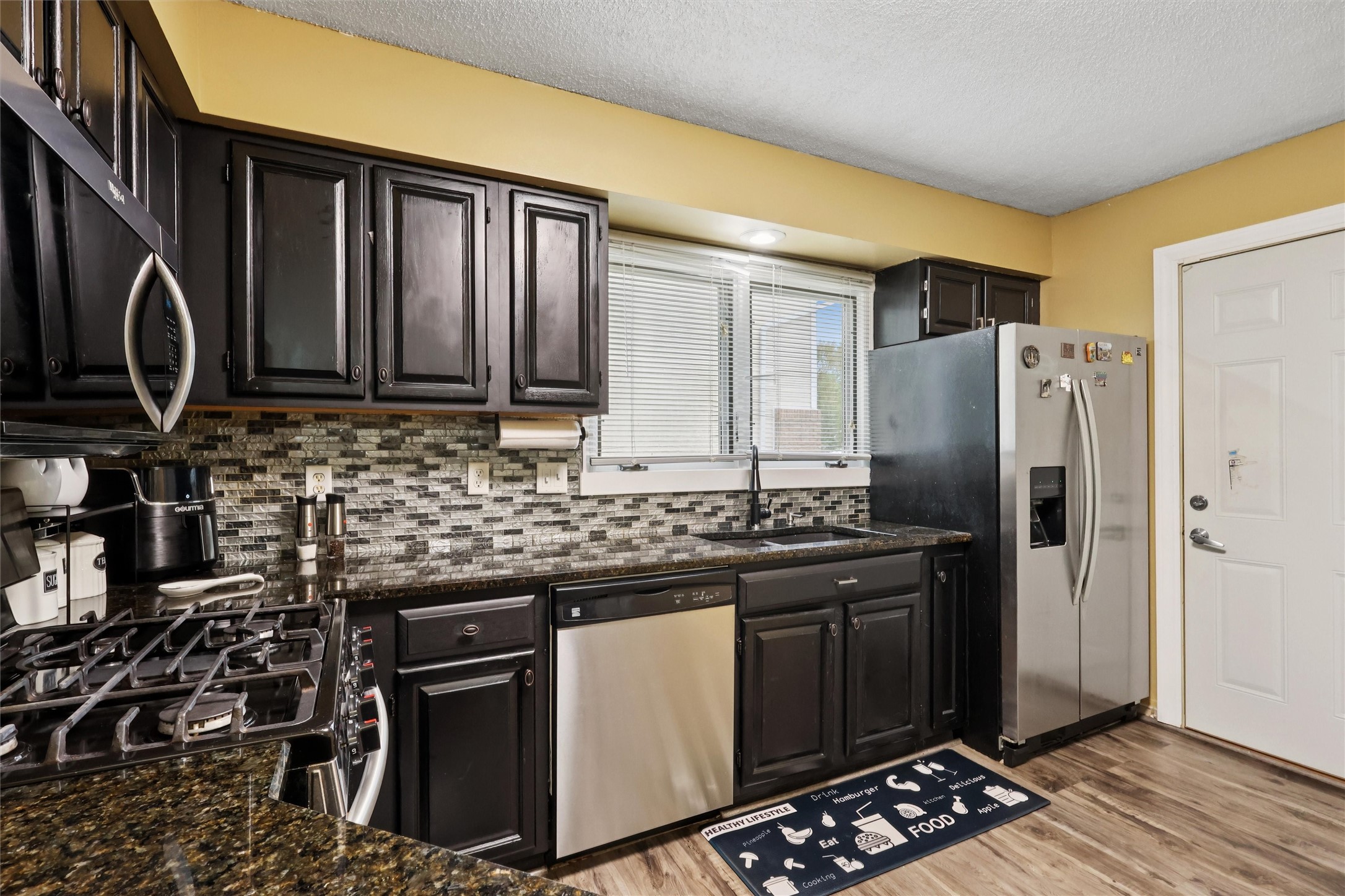 West Des Moines, Iowa 50266, United States, 3 Bedrooms Bedrooms, ,3 BathroomsBathrooms,Residential,Active,228000