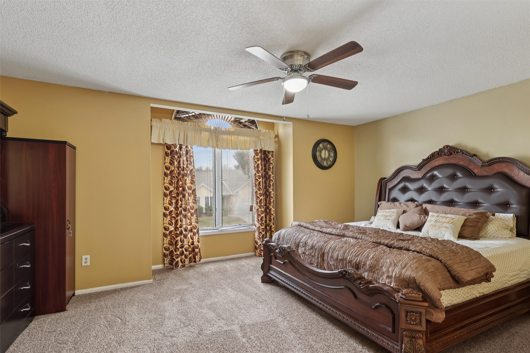 West Des Moines, Iowa 50266, United States, 3 Bedrooms Bedrooms, ,3 BathroomsBathrooms,Residential,Active,228000