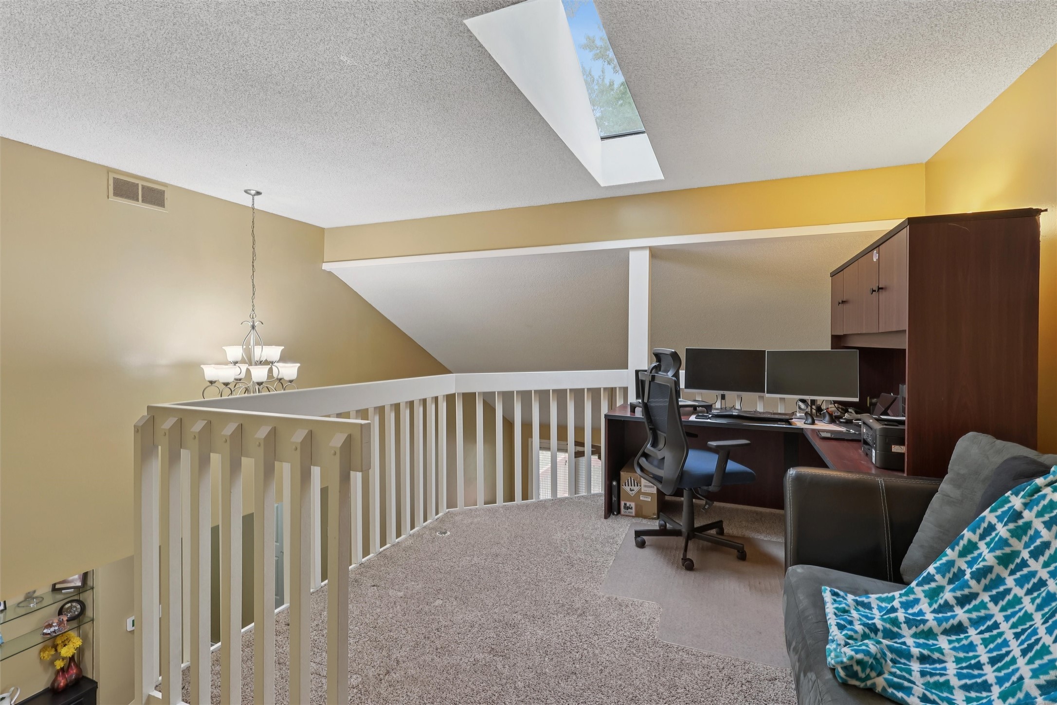 West Des Moines, Iowa 50266, United States, 3 Bedrooms Bedrooms, ,3 BathroomsBathrooms,Residential,Active,228000