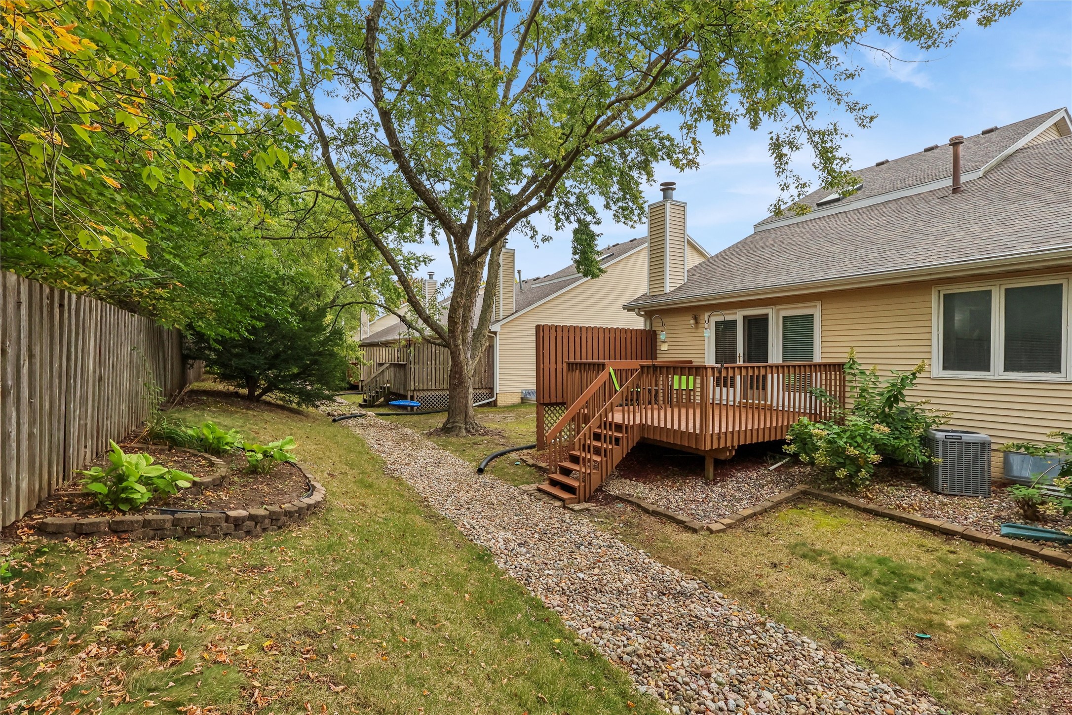 West Des Moines, Iowa 50266, United States, 3 Bedrooms Bedrooms, ,3 BathroomsBathrooms,Residential,Active,228000