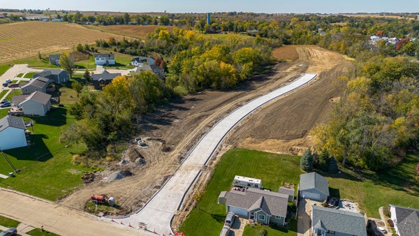 203 DEER RIDGE DR NW, BONDURANT, IA 50035 - Image cfe3b036237a7e4522e5672ffe4aa5d1/1634956261