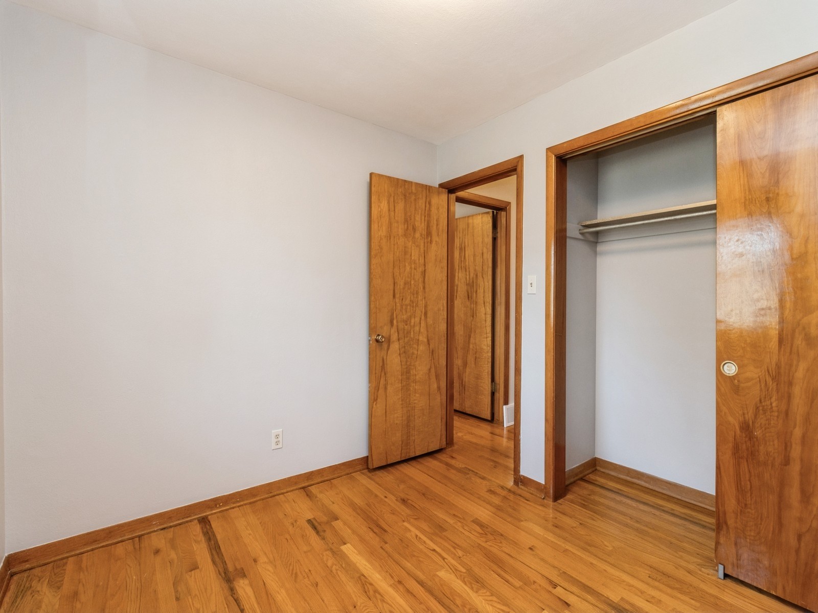 4929 E Oakwood Drive, Pleasant Hill, Iowa image 16