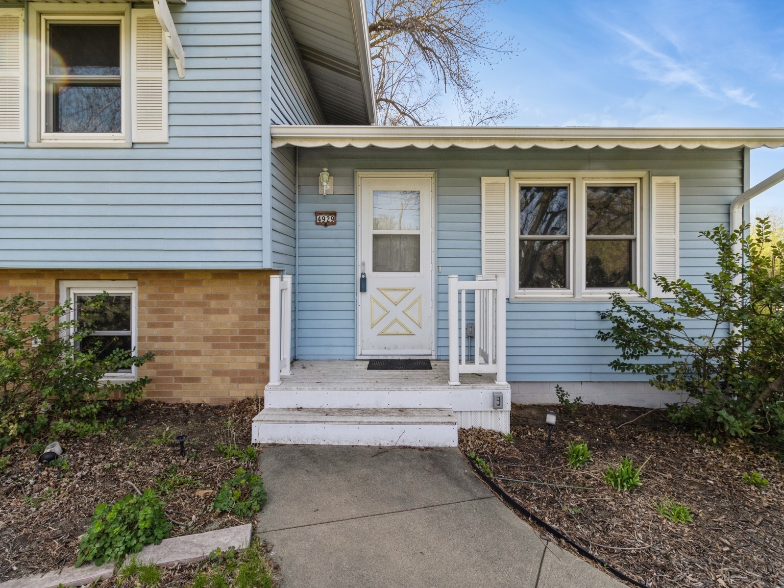 4929 E Oakwood Drive, Pleasant Hill, Iowa image 4