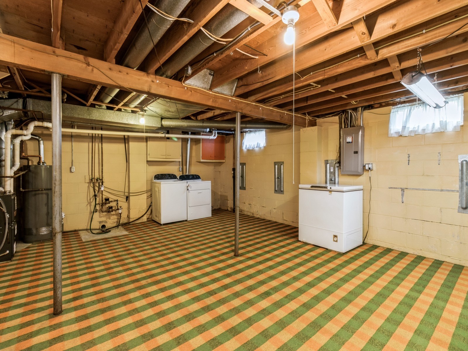 4929 E Oakwood Drive, Pleasant Hill, Iowa image 27