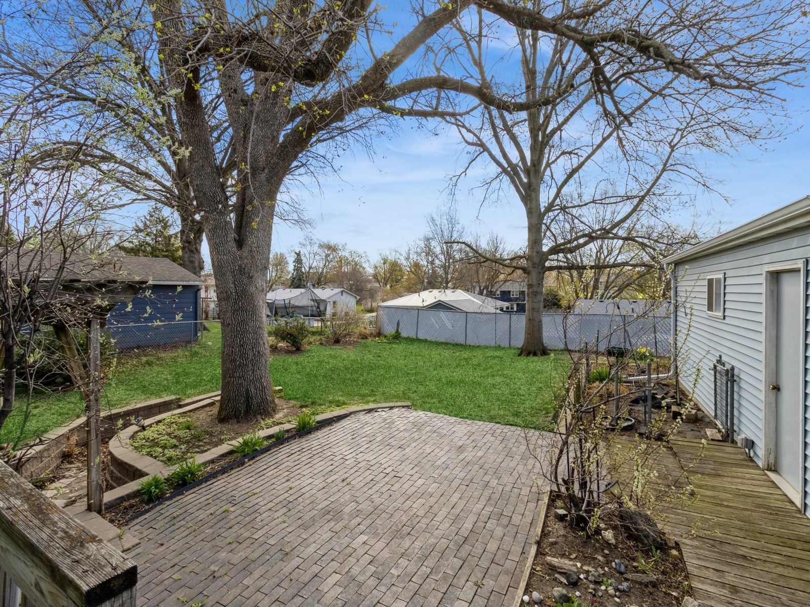 4929 E Oakwood Drive, Pleasant Hill, Iowa image 32