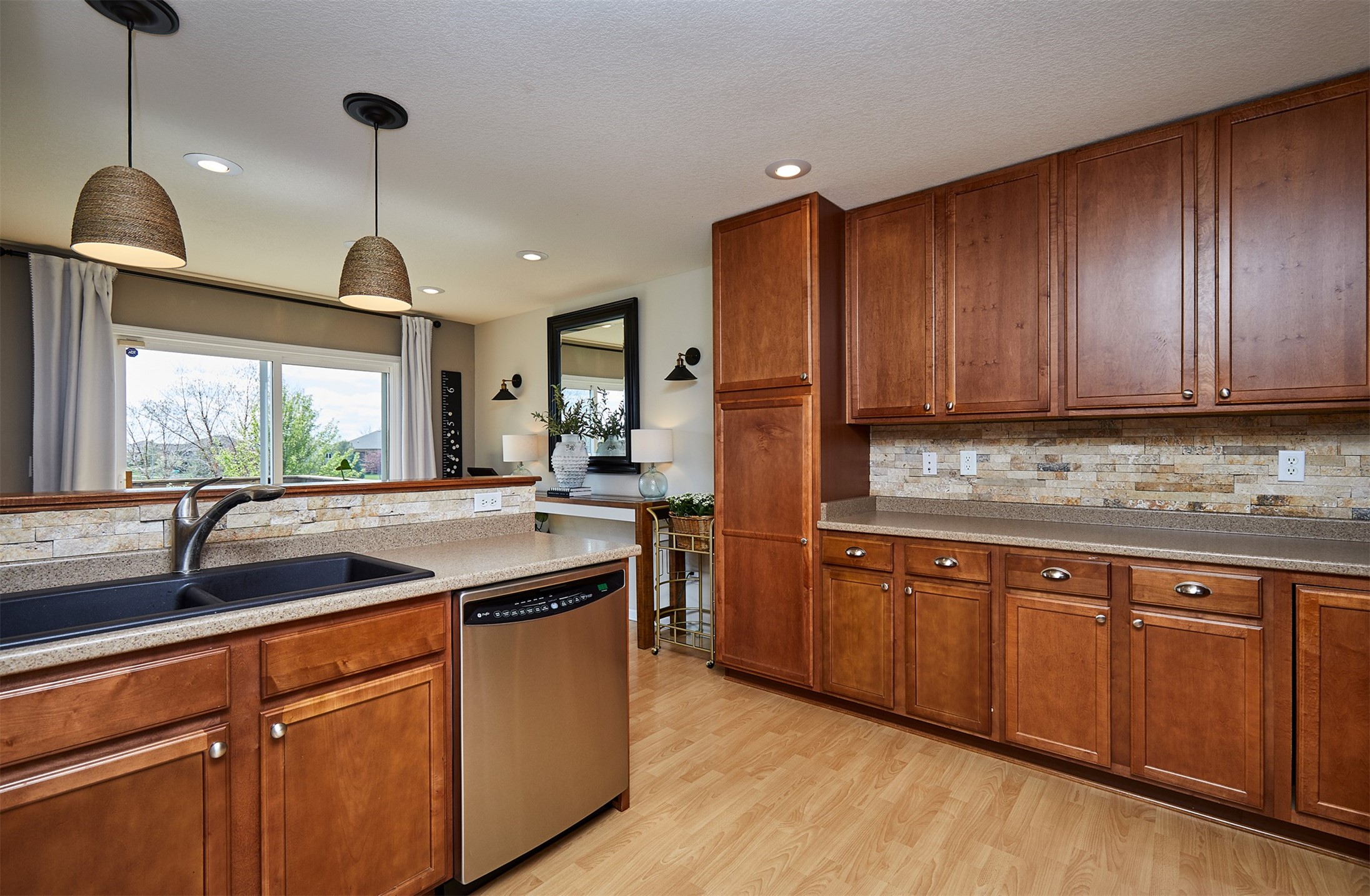 1403 93rd Street, West Des Moines, Iowa image 11