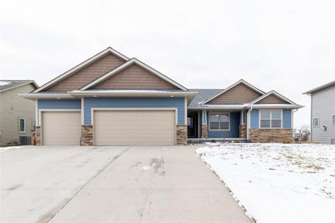 Featured picture for the property 710371