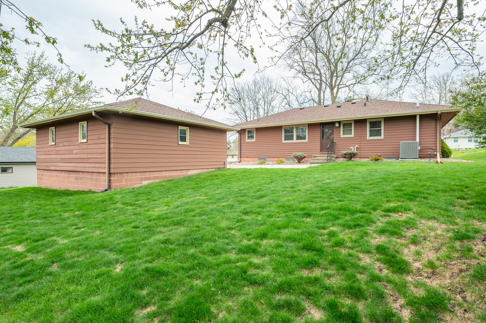 3908 75th Street, Urbandale, Iowa image 16