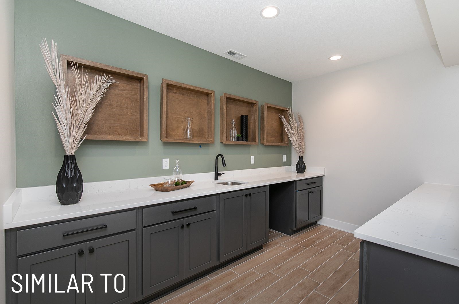 18048 Tanglewood Drive, Clive, Iowa image 24