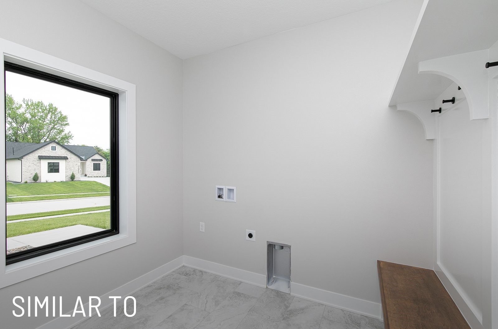 18048 Tanglewood Drive, Clive, Iowa image 13