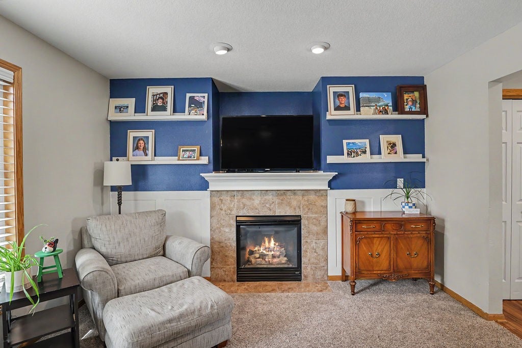 1819 NW Lakeside Drive