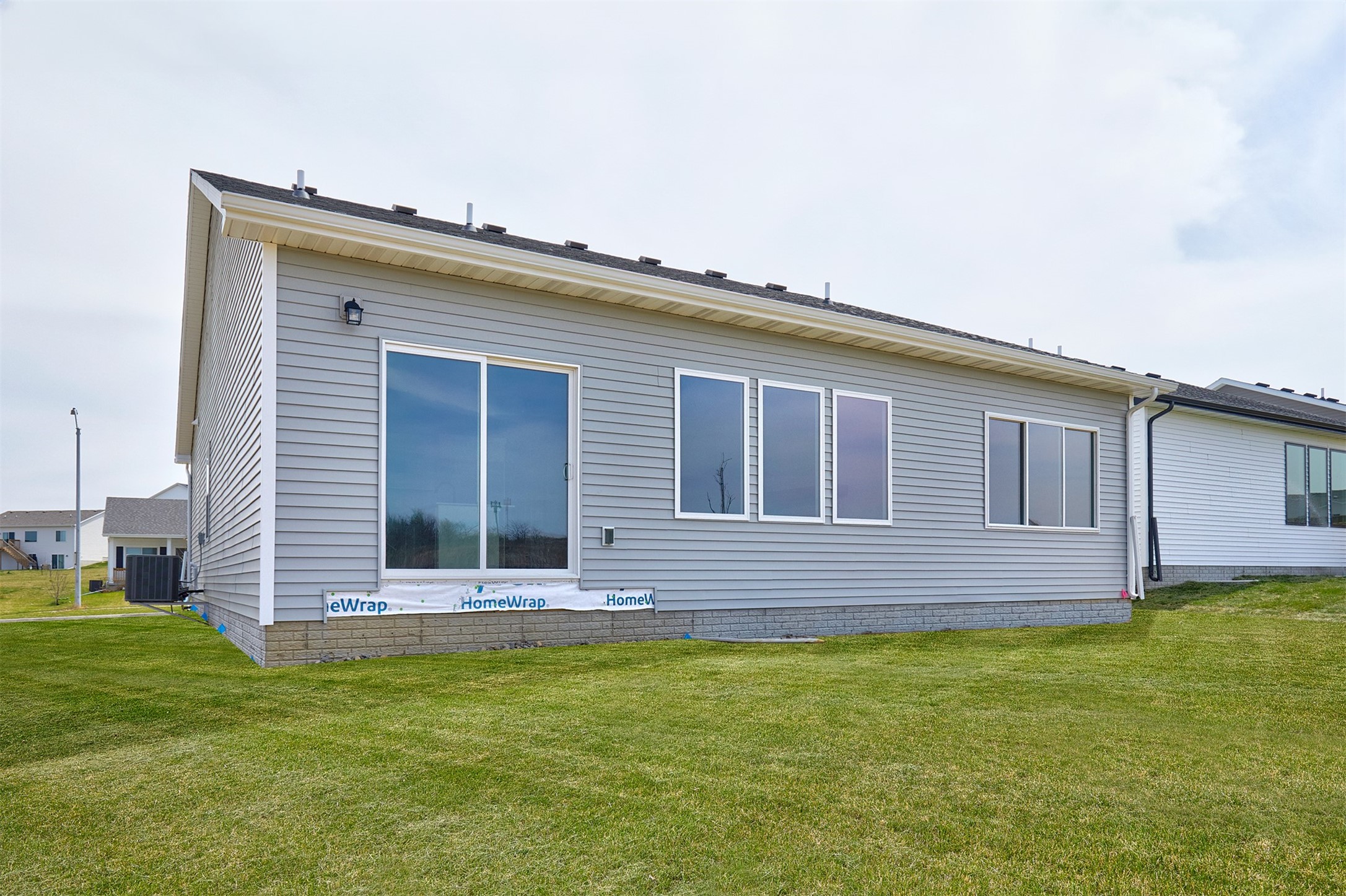 5530 167th Street, Urbandale, Iowa image 3