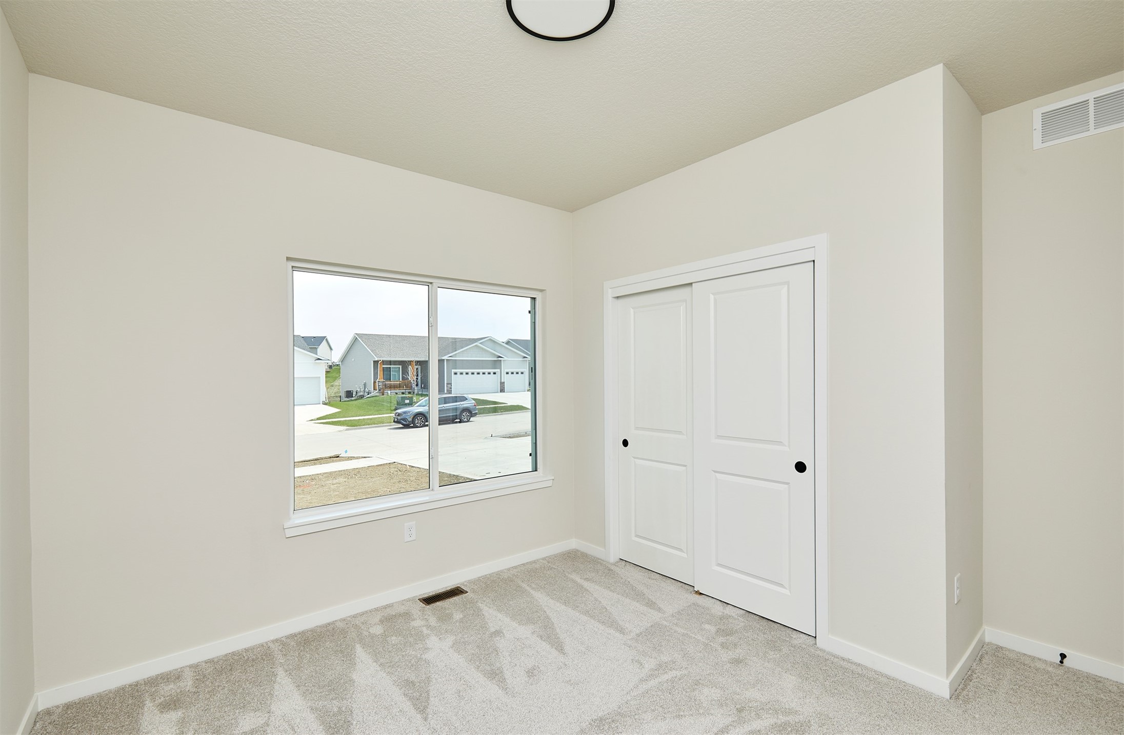 5530 167th Street, Urbandale, Iowa image 7