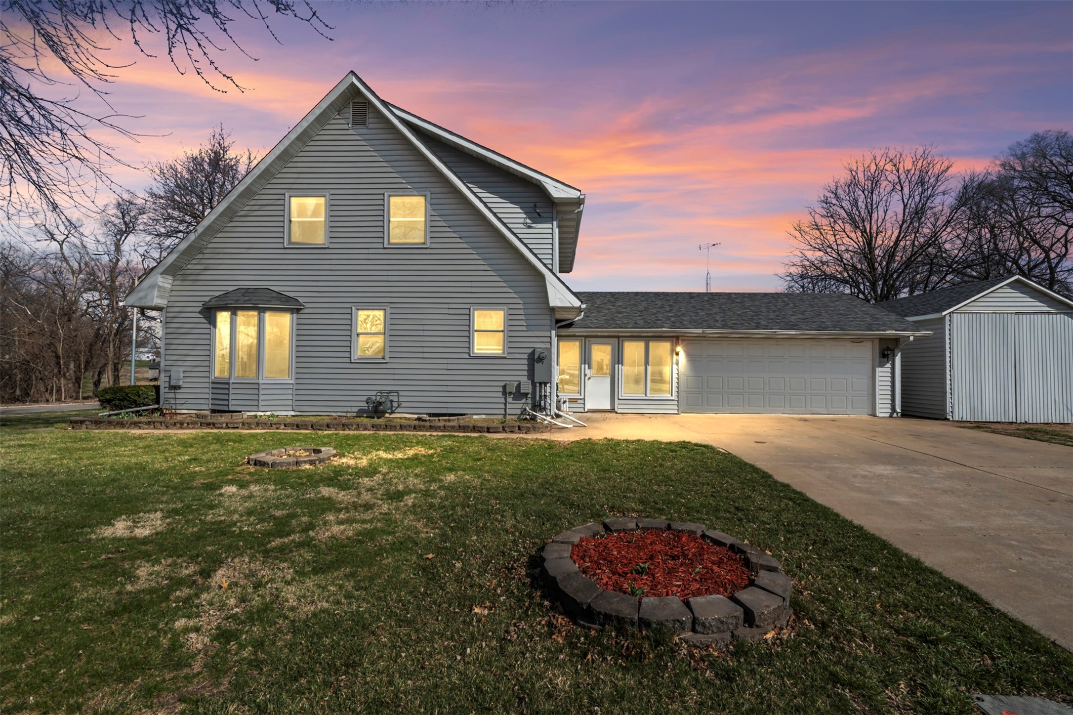 700 W 4th Street