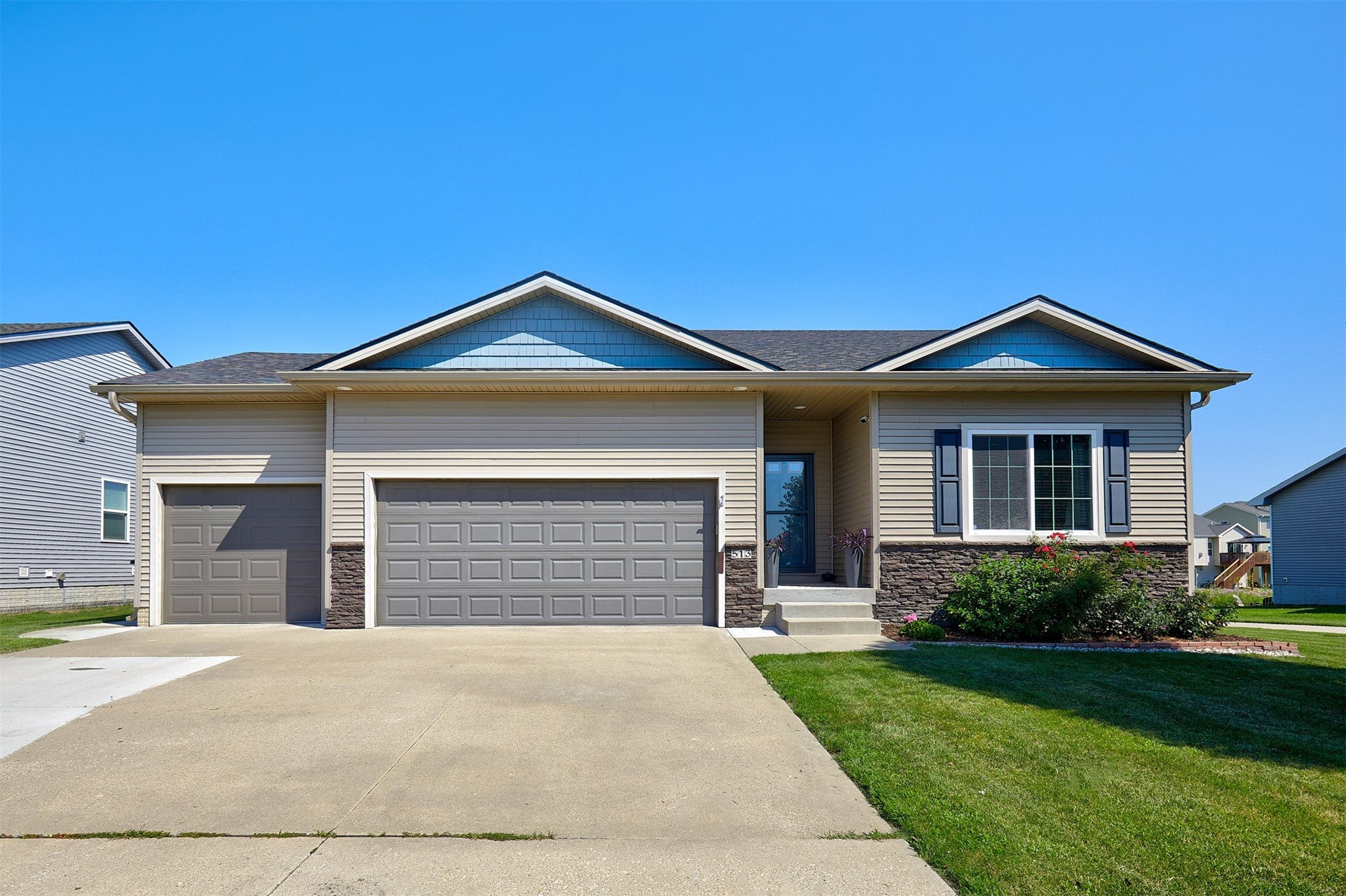 Photo 1 of 30 — 513 SE 15th Street, Grimes, IA 50111