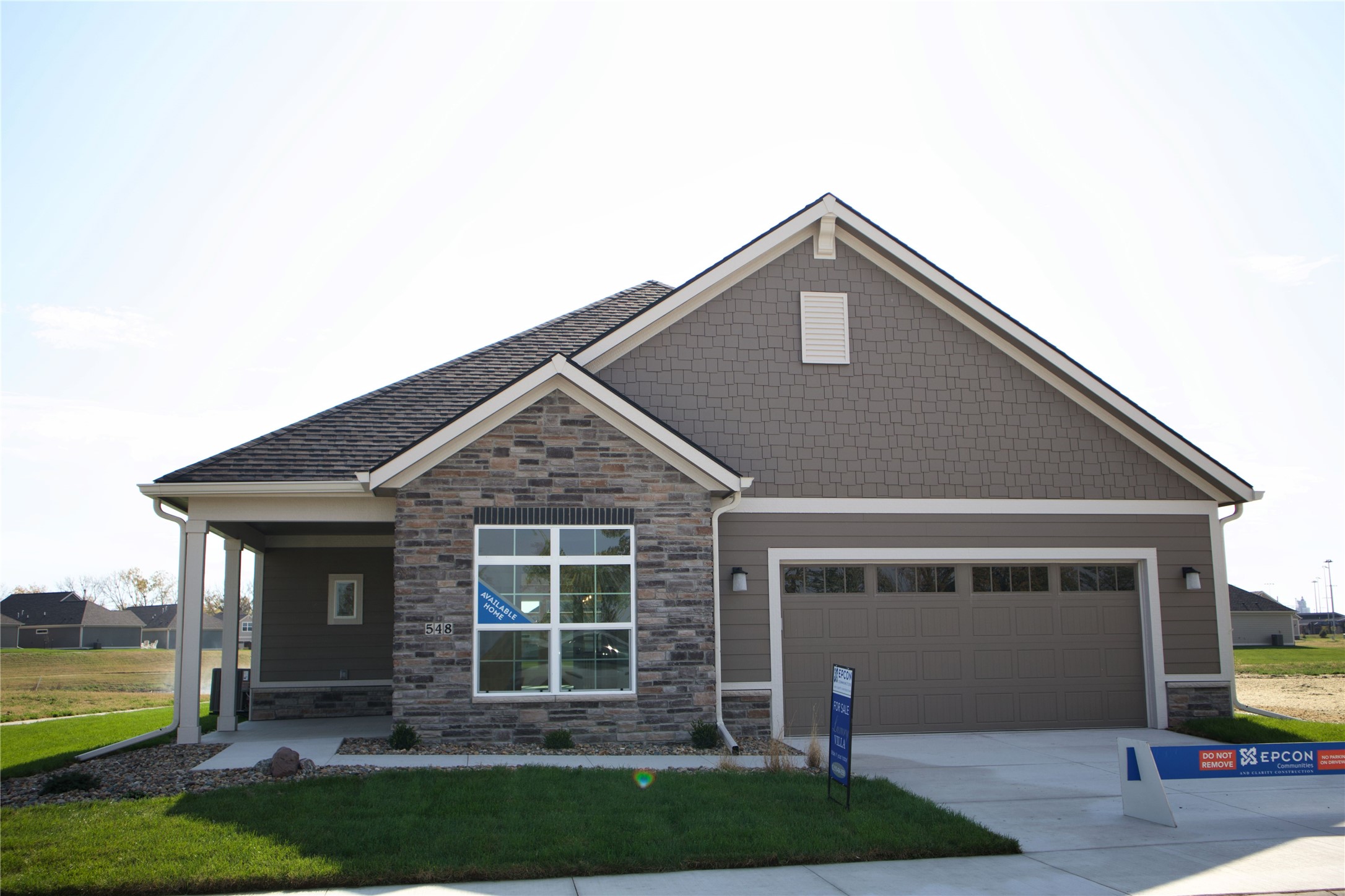 548 NW Creekside Drive