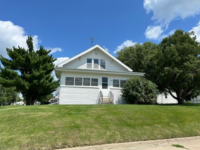 906 Harmon Street, Tama, Iowa image 3