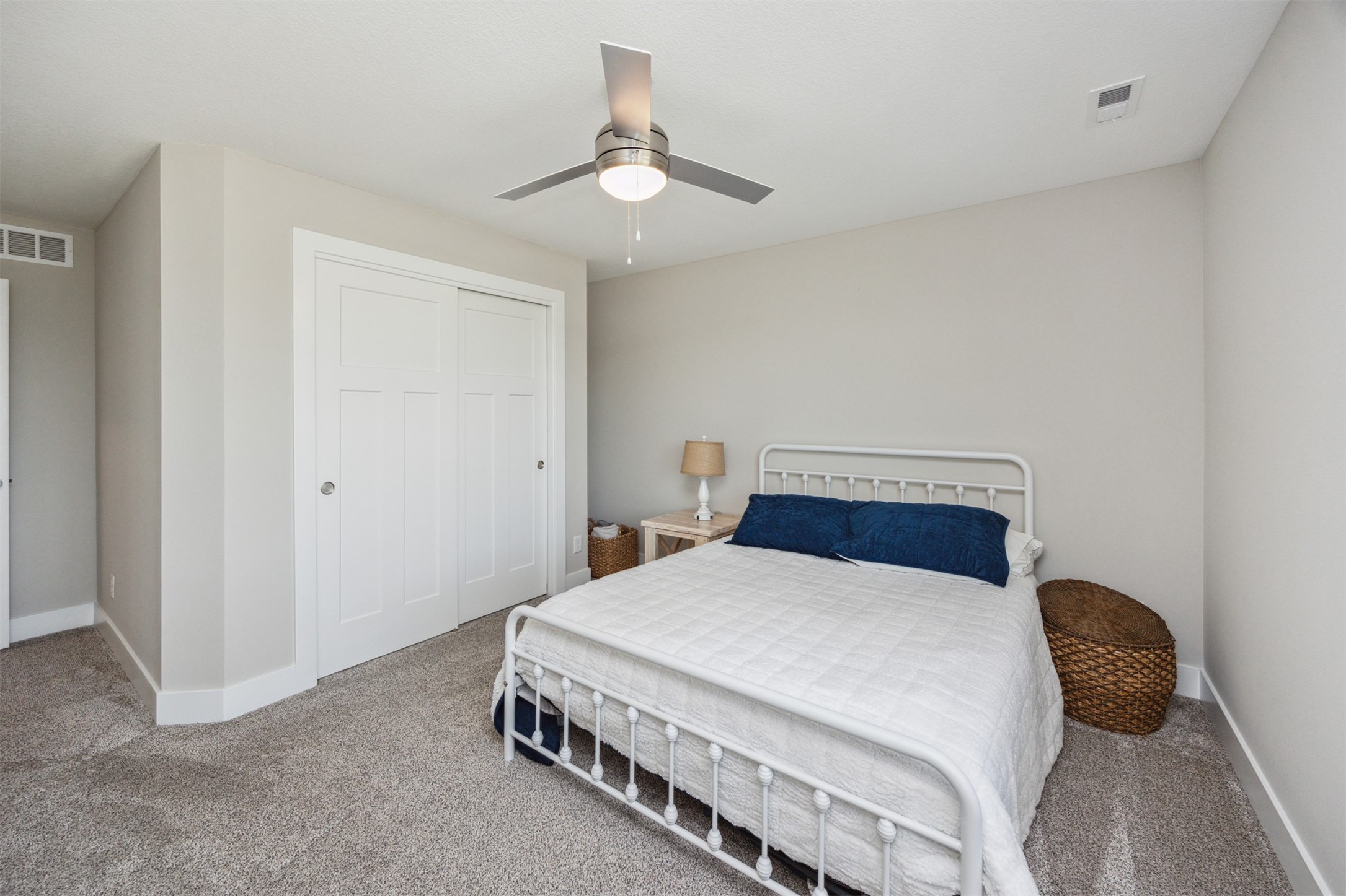 17426 Aurora Drive, Clive, Iowa image 27