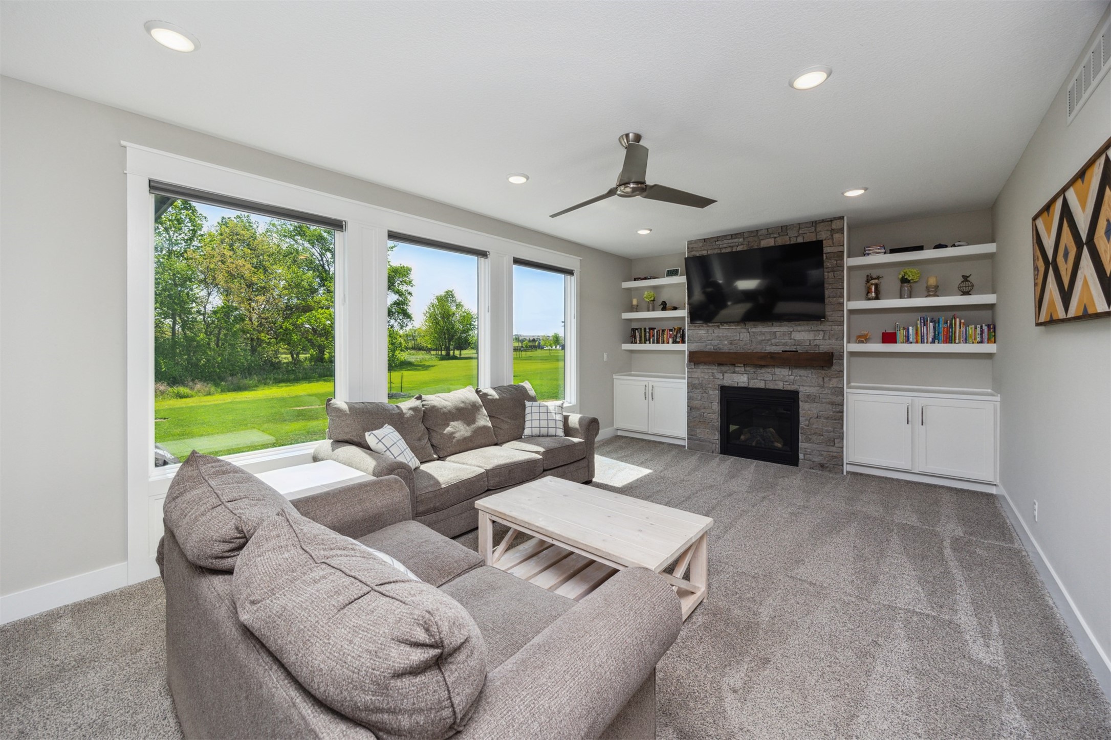 17426 Aurora Drive, Clive, Iowa image 14