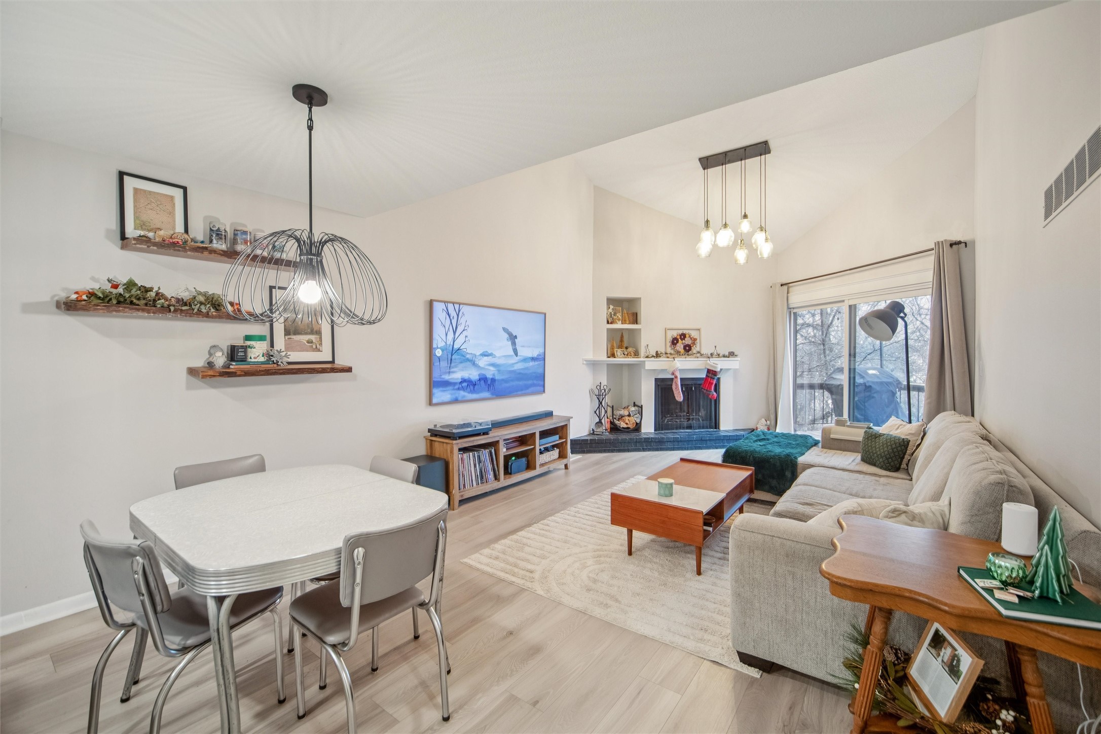 2329 Glenwood Drive 43