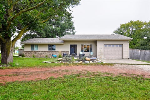Homes For Sale - 1005 Redfield Street<br/> Dallas County, Redfield, IA 50233