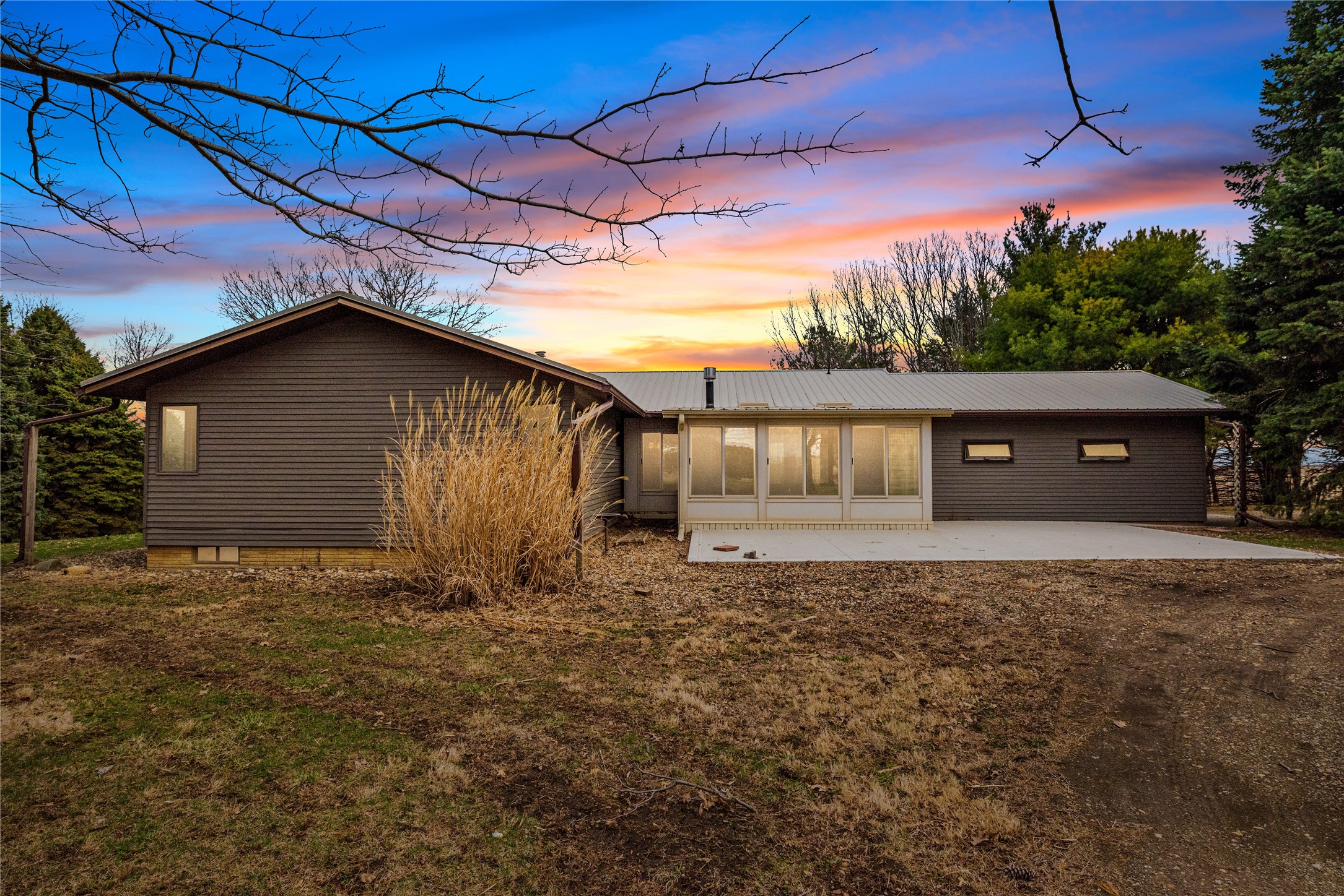 2046 Hart Avenue, State Center, Iowa image 1