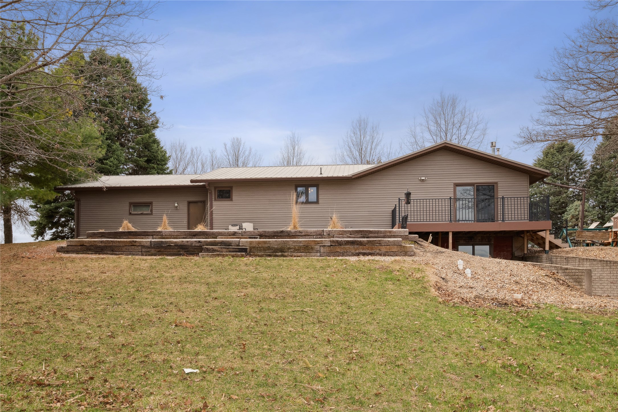2046 Hart Avenue, State Center, Iowa image 30