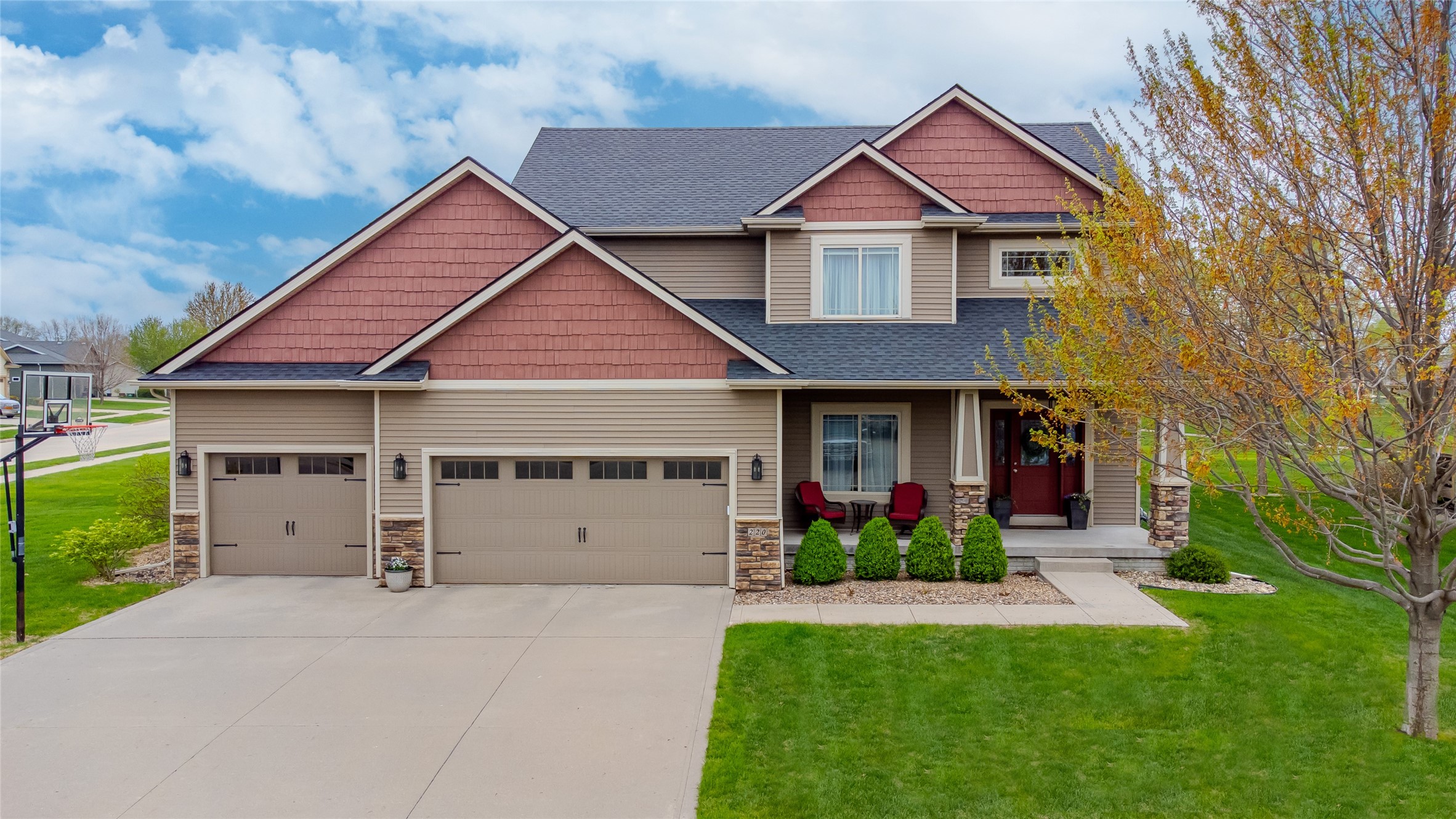 220 Balfour Drive, Norwalk, Iowa image 1