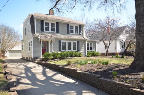 113 51st Street Des Moines IA 50312