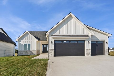 17331 Brookview Drive Urbandale IA 50323
