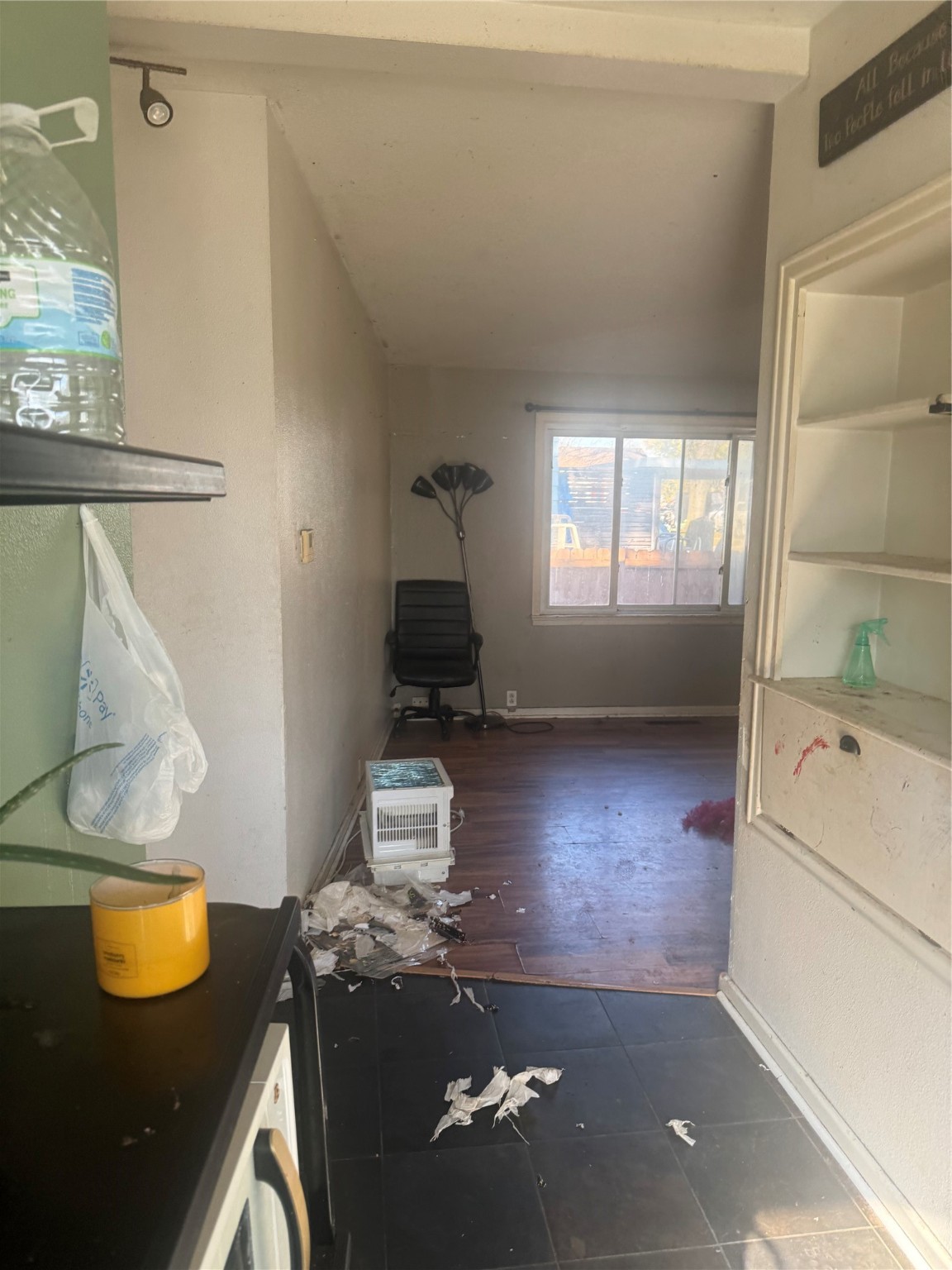 1405 W Pleasant Street