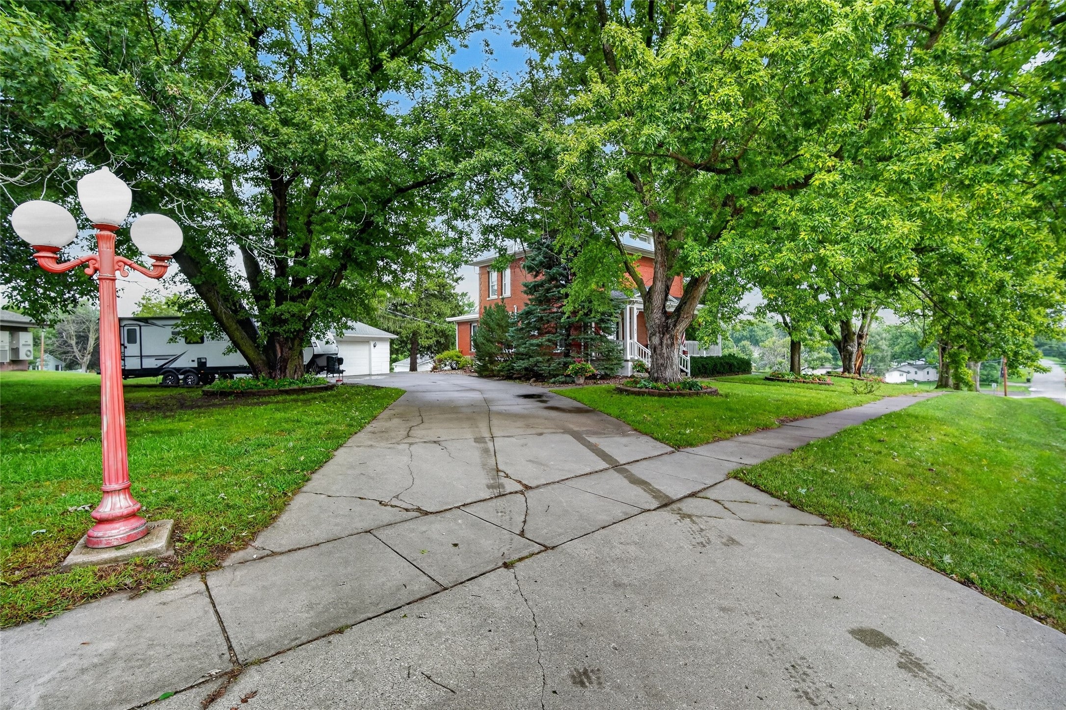 415 Walnut Street