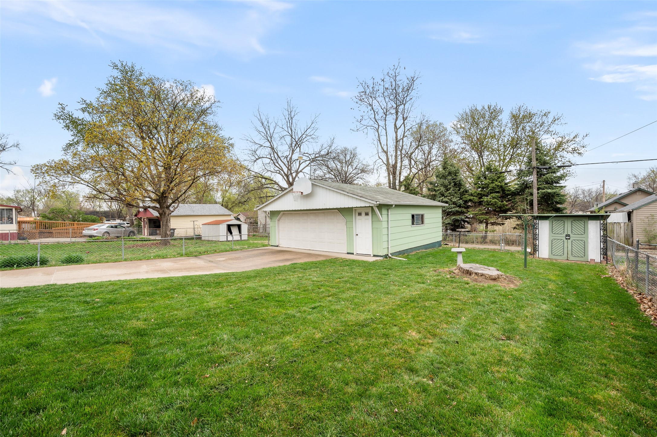 2409 Maple Street, Des Moines, Iowa image 3