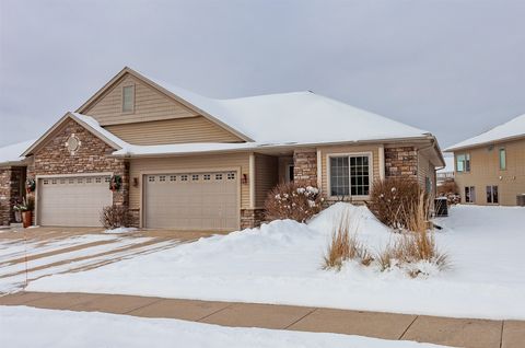 2150 Copper Wynd Drive 8 Pleasant Hill IA 50327
