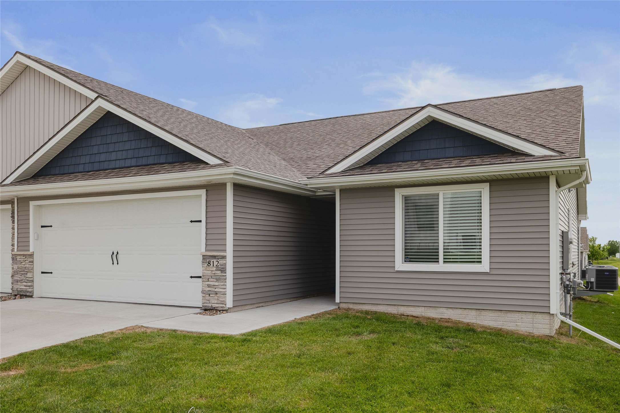 812 Juniper Street, Bondurant, Iowa image 2