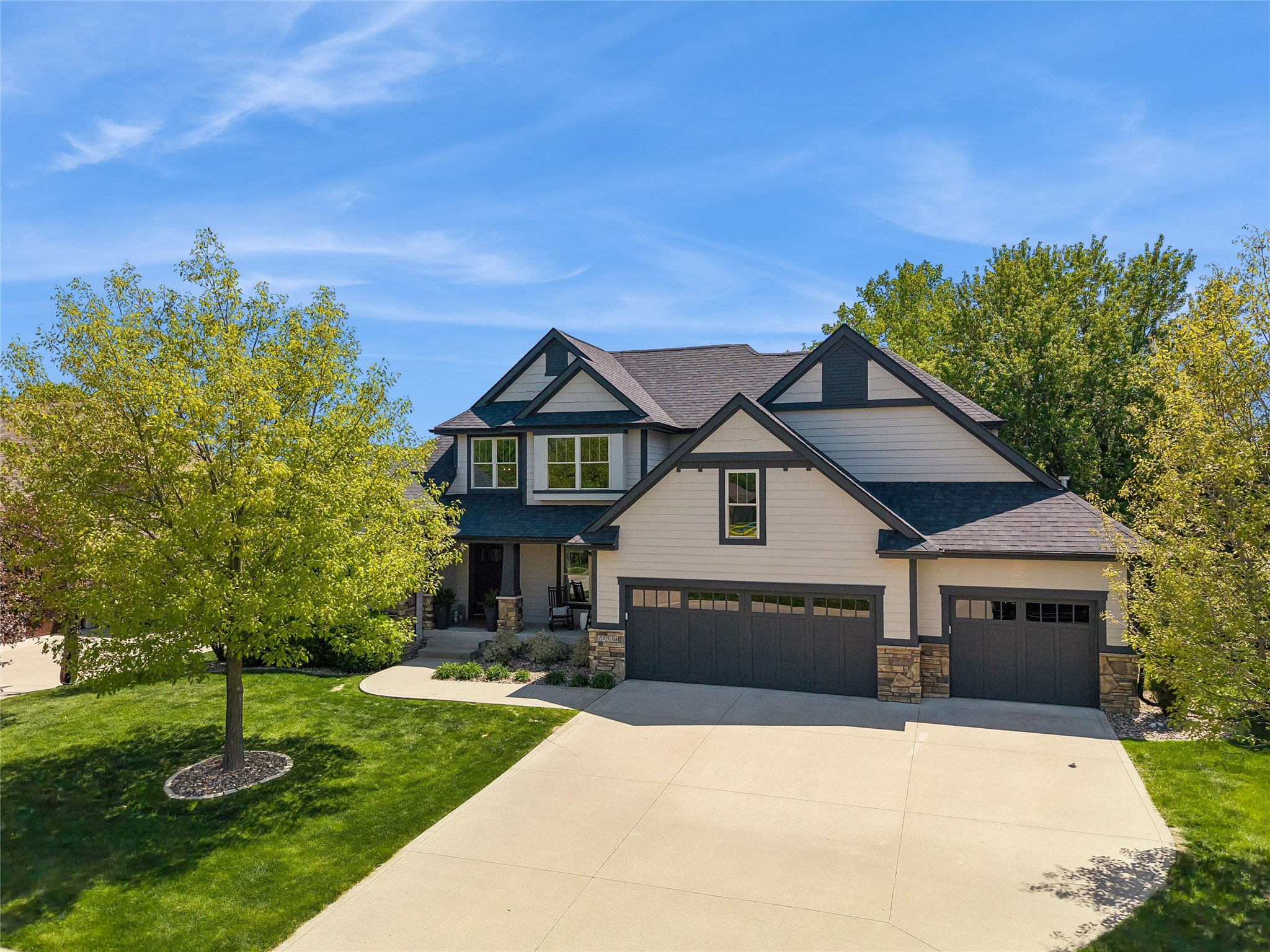 Photo 1 of 35 — 10534 NW 75th Place, Johnston, IA 50131