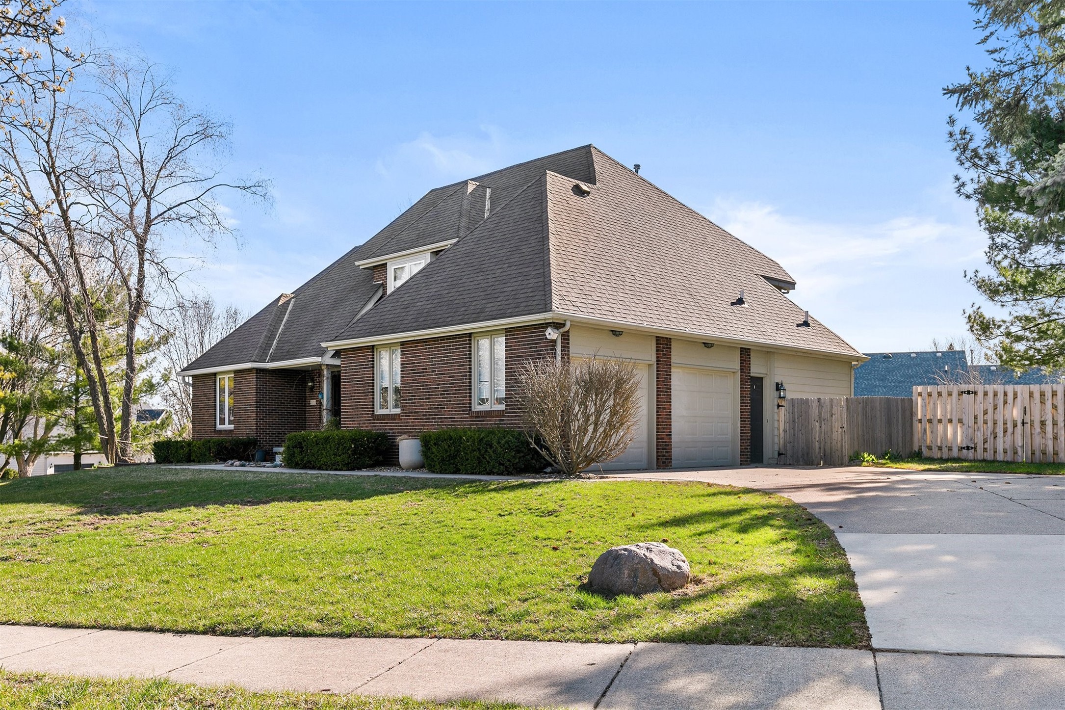 200 S 30th Street, West Des Moines, Iowa image 2